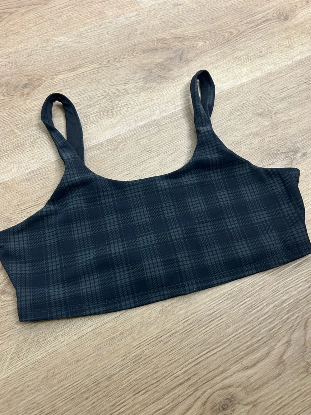 Bundle of 2 ALO Yoga Sports Bra Black and Plaid Size Large